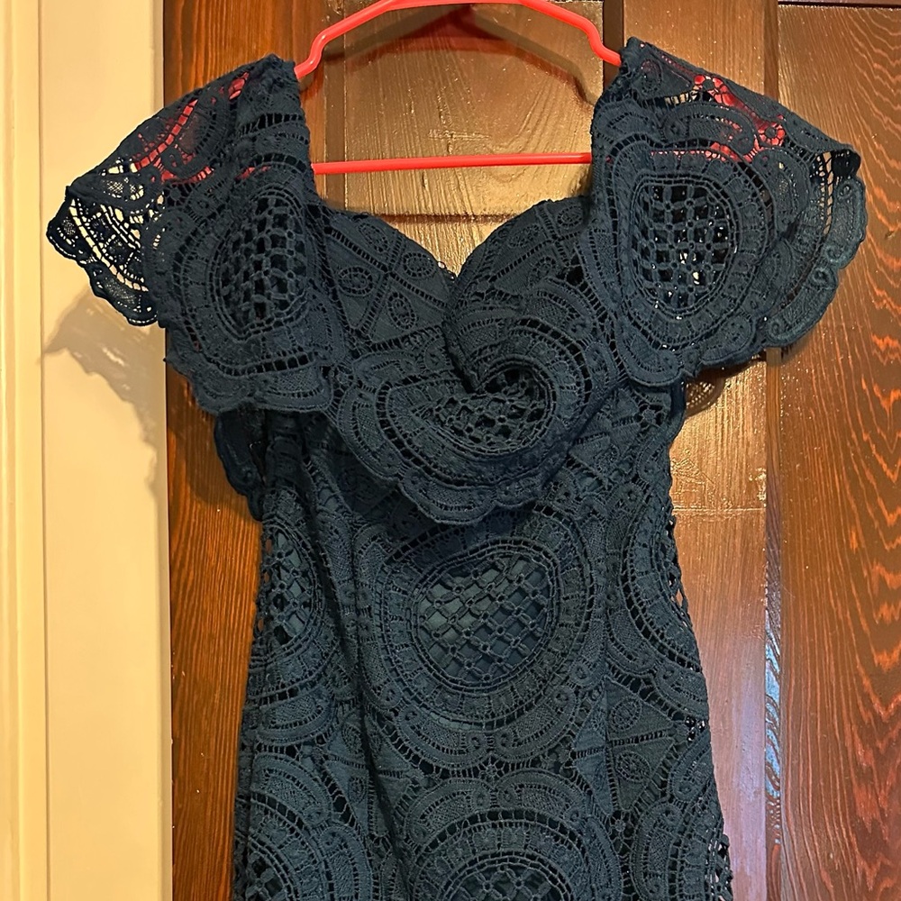 Lulu's Off the shoulder mini dress Size S